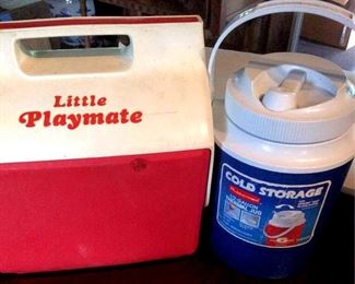 APT094 Little Playmate Cooler & Thermal Jug