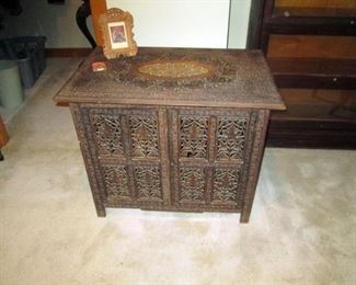 3rd Floor:    Oriental Cabinet