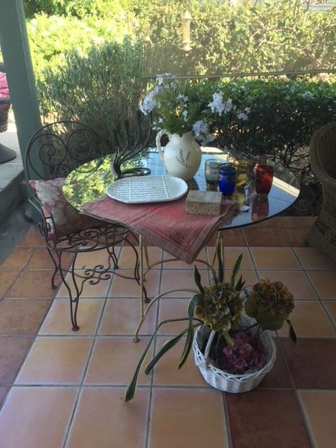 Elegant round outdoor table, set of new William Sonoma placemats, vintage gilt decorated tumblers, granite box, Italian ceramic asparagus plate