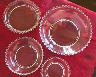 small bowls 4 https://ctbids.com/#!/description/share/256945