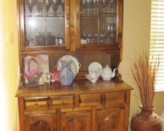 China Hutch, Pieces do Separate