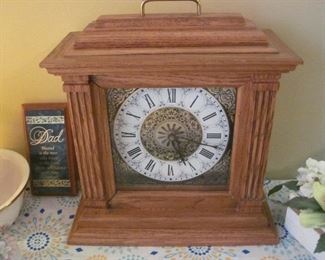Mantle Clock