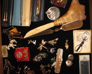 Vintage costume jewelry, skeleton keys