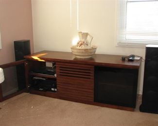 Stereo cabinet, stereo components