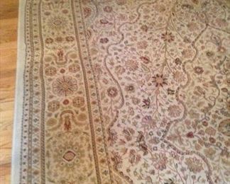 Beautiful beige, red, earth tones area rug 8 x 11. 