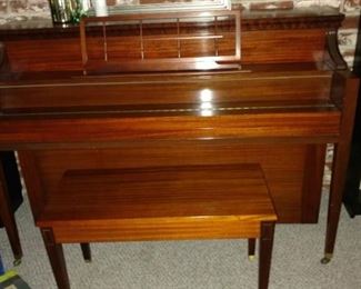 Upright piano