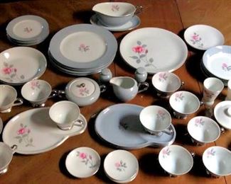 HMT028 Fine China by De Ville Japan Dinnerware 