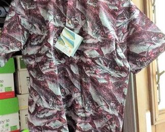 HMT178 Reyn Spooner's Gyotaku Menpachi Size Small 