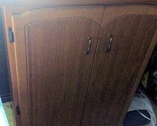 HMT194 Solid Wood Cabinet on Wheels