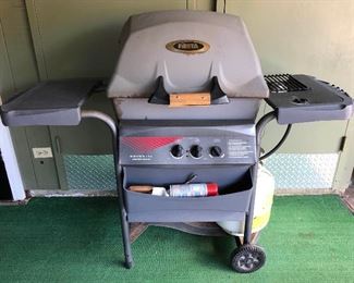 HMT253 Fiesta Outdoor Gas Grill