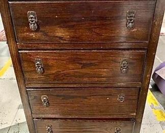Vintage Four Drawer Dresser with Great Hardware https://ctbids.com/#!/description/share/257263