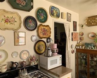 vintage floral tin trays