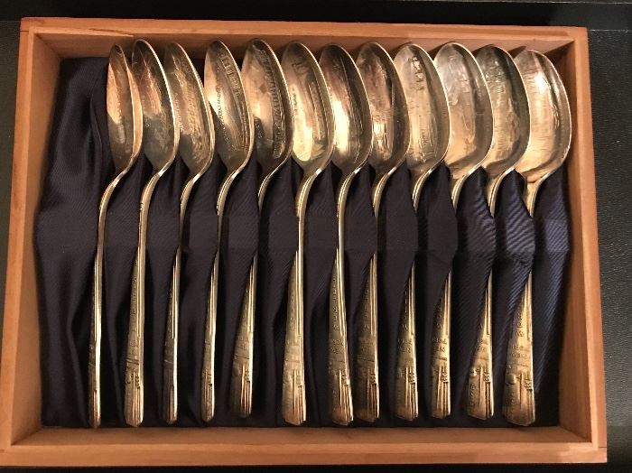 World Fair 1939- silverplate Collectable spoons   Set of 12 in original box 