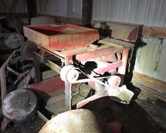Clipper Grain Cleaner Mill