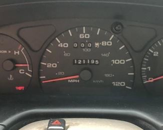 mileage on the sedan tauras