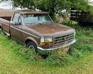 Ford Pick Up truck
