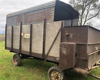 Badger silage wagon