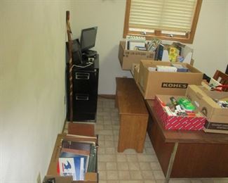 welcome to my office and nice retro desk