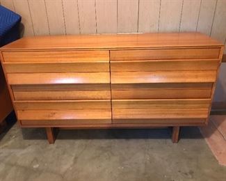 PAUL LASZLO MID CENTURY MODERN DRESSER