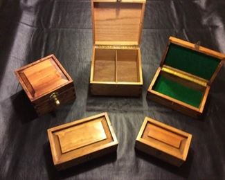 Wooden storage boxes https://ctbids.com/#!/description/share/254230