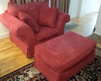 Red chair and ottoman https://ctbids.com/#!/description/share/197064