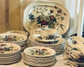 Copeland Spode "Romney" set with serving for 10