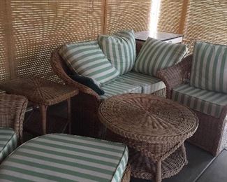 Set of wicker and cushions.