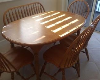 Nice like new Ethan Allen dining set