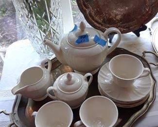 Williams Sonoma tea set