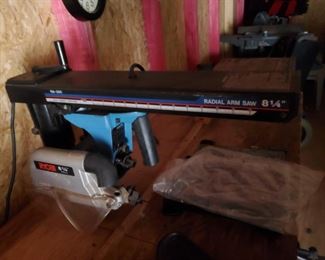 RYOBI 8 1/4" RADIAL ARM SAW