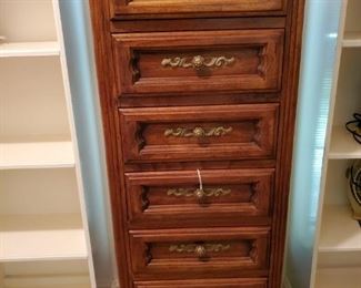 7-DRAWER DREXEL OAK LINGERIE CHEST