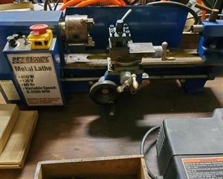 SPEEDWAY SERIES 2500 RPM 400 WATT METAL LATHE