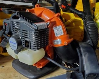 Husqvarna 125 BT Backpack Leaf Blower