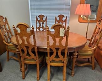 DREXEL DINING TABLE + 6 CHAIRS