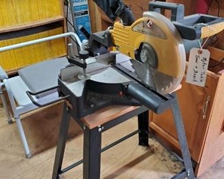 .MITER CIRCULAR TABLE SAW & BENCH