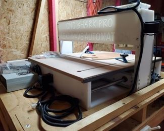 CNC SHARK PRO  ROUTER & TABLE