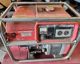 HONDA EM 2200X PORTABLE GENERATOR