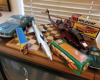 SOME OF THE VINTAGE TOYS