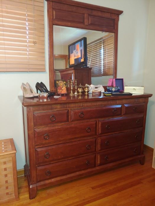 Ashley Cherry queen size bedroom set, including dresser, mirror, headboard, footboard, side rails, 2 night stands and chest of drawers.