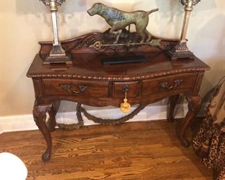 Beautiful Console Excellent condition 36 wide 19.25 deep in center. 35.5 tall  $400.00