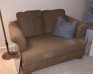 Love seat 