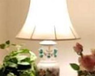 0017 Main Building Living Room Lamp ginger jar profile