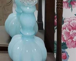 0307 Main Building Bathroom Master Vase w stopper profile