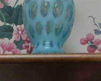 0320 Main Building Bathroom Master Blue Vase profile