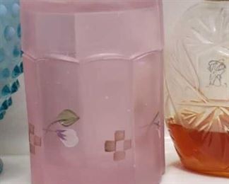 0341 Main Building Bathroom Master Pink Jar profile
