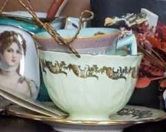 0496 Main Building Hall Downstairs Tea Cups profile