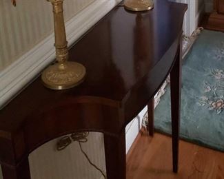 0522 Main Building Hall Downstairs Table profile