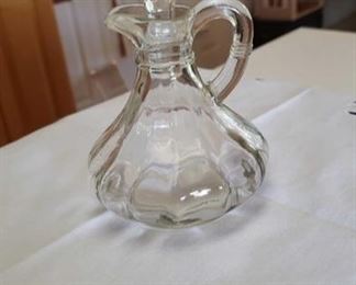 0643 Main Building Kitchen Cruet profile
