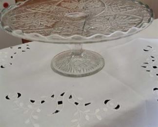 0784 Main Building Kitchen cake stand profile