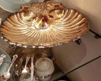 1504 Main Building Dining Room Dish profile